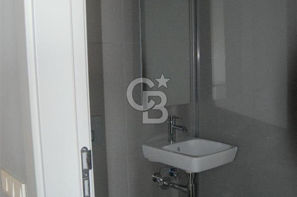 İncek Loft'ta Balkonlu Göl Manzaralı 1+1 Kiralık Daire