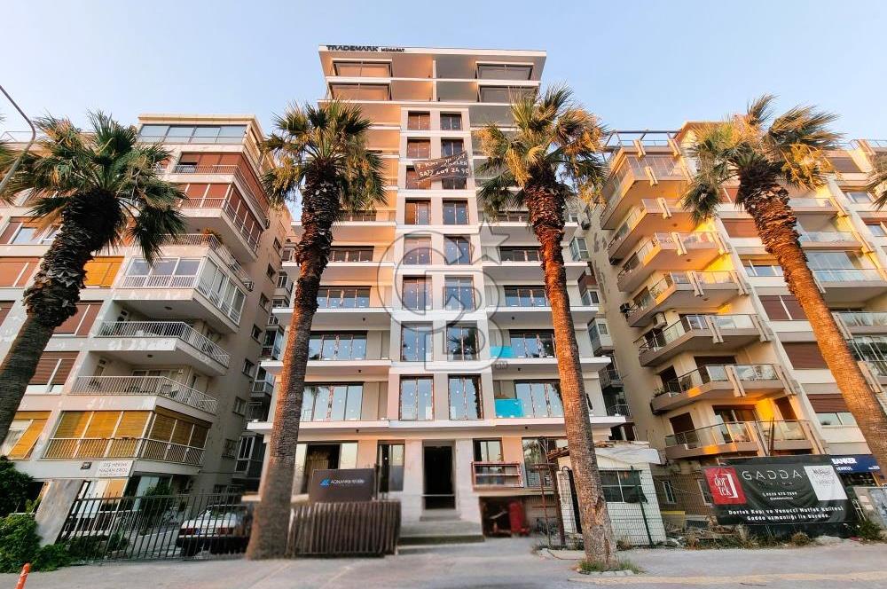 KARŞIYAKA BOSTANLI YALI'DA YENİ BİNA 3+1 SATILIK DAİRE....