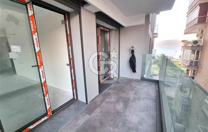 KARŞIYAKA BOSTANLI YALI'DA YENİ BİNA 3+1 SATILIK DAİRE....