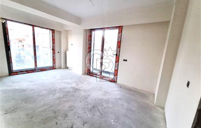 KARŞIYAKA BOSTANLI YALI'DA YENİ BİNA 3+1 SATILIK DAİRE....