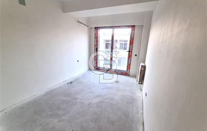 KARŞIYAKA BOSTANLI YALI'DA YENİ BİNA 3+1 SATILIK DAİRE....