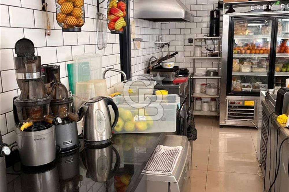 Bostanlı Çarşı SokağInda Devren Cafe