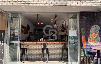 Bostanlı Çarşı SokağInda Devren Cafe