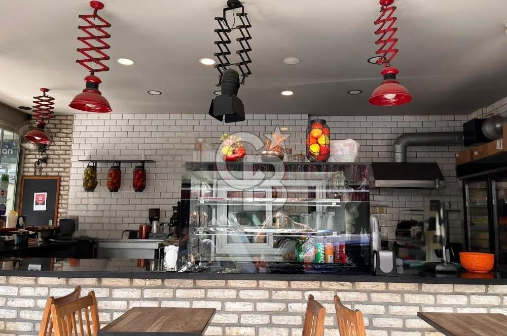 Bostanlı Çarşı SokağInda Devren Cafe