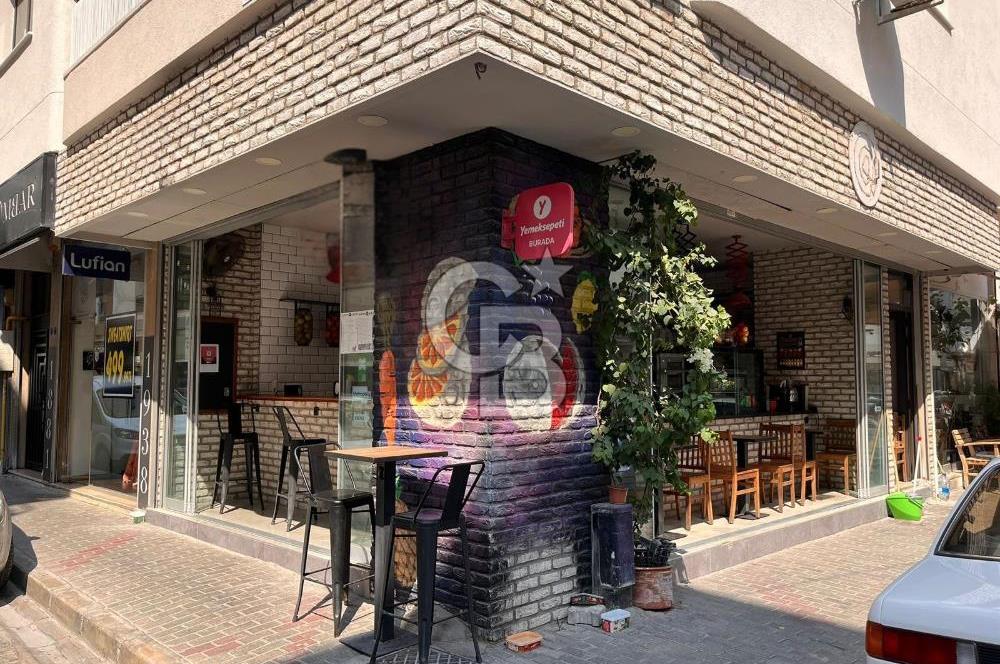 Bostanlı Çarşı SokağInda Devren Cafe