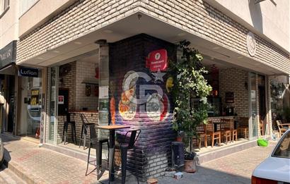 Bostanlı Çarşı SokağInda Devren Cafe