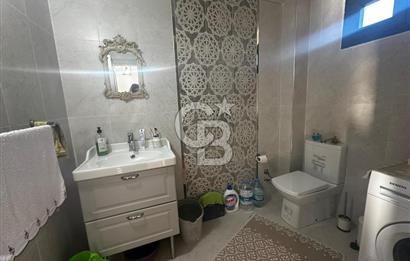 BORNOVA YAKAKÖYDE UYGUN FİYATLI SATILIK DUBLEKS HAVUZLU VİLLA