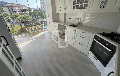 Manisa Merkezde Bulvar Üstünde 3+1 Daire