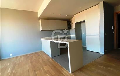 İncek Loft'ta Balkonlu Göl Manzaralı 1+1 Kiralık Daire
