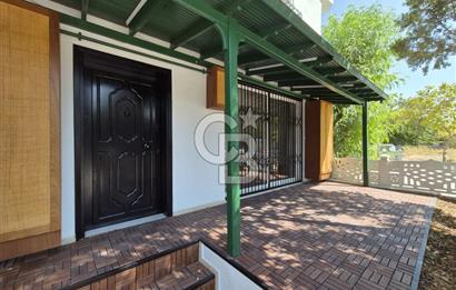 FORUM VİLLALARINDA TRİPLEKS 3+1 TERASLI KÖŞE VİLLA