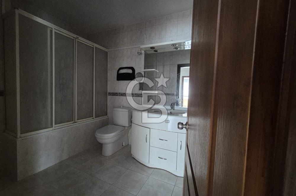 FORUM VİLLALARINDA TRİPLEKS 3+1 TERASLI KÖŞE VİLLA