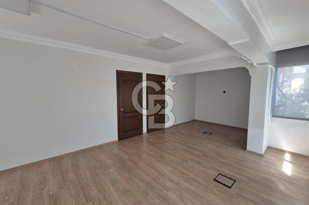 FORUM VİLLALARINDA TRİPLEKS 3+1 TERASLI KÖŞE VİLLA