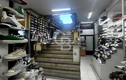 BAKIRKÖY MEYDAN'DA SATILIK DÜKKAN