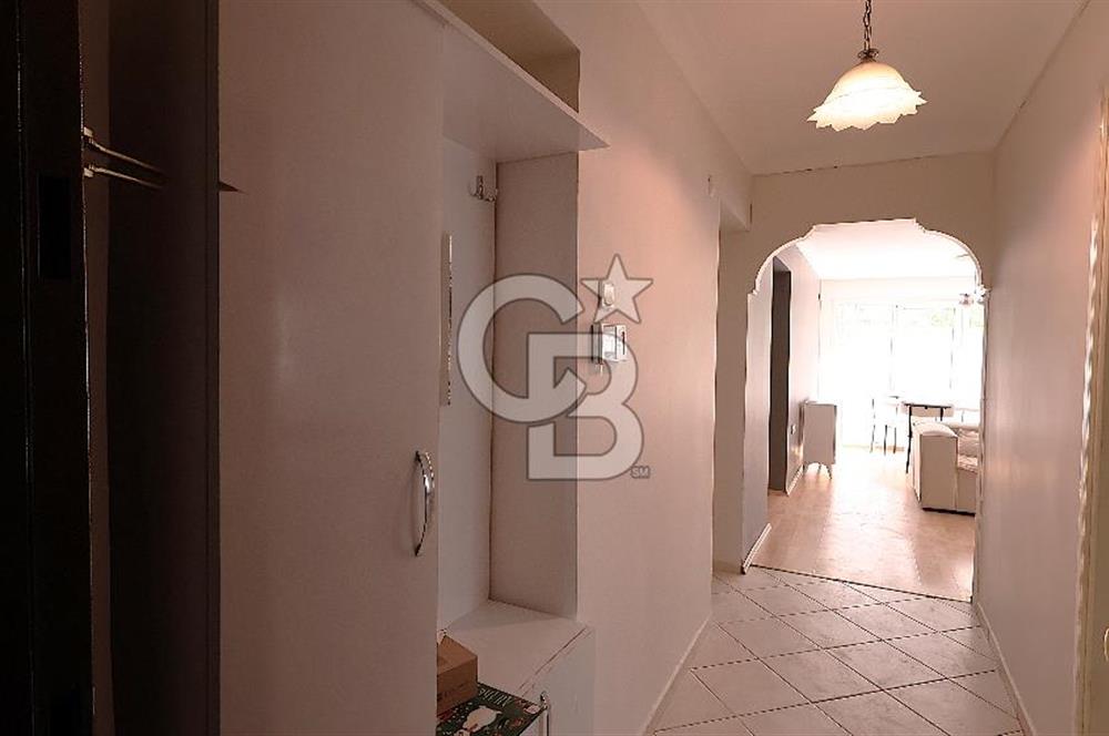 İnönü Cad. üzeri Göztepe Stadı karşısı mükemmel konumlu daire..