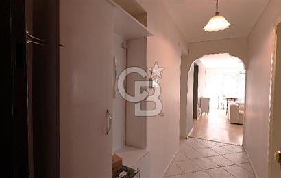 İnönü Cad. üzeri Göztepe Stadı karşısı mükemmel konumlu daire..