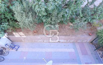 İnönü Cad. üzeri Göztepe Stadı karşısı mükemmel konumlu daire..