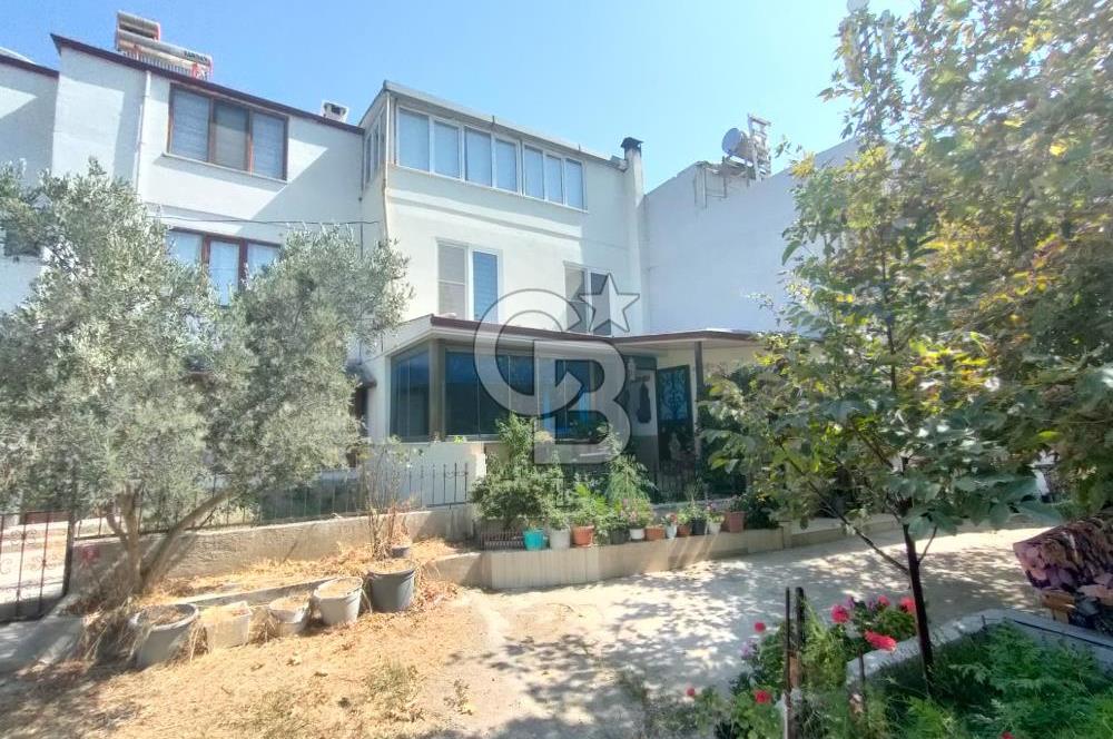 CB KİNG’DEN EDREMİT/GÜRE CUMHURİYET MAHALLESİ DENİZE 100 mt. SATILIK TRİPLEKS