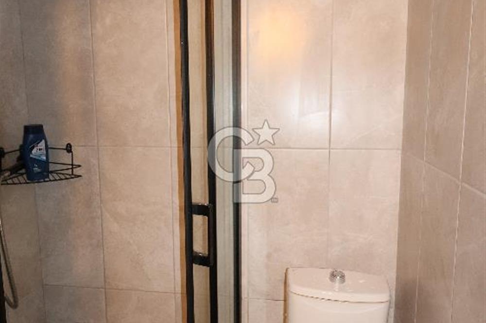 İnönü Cad. üzeri Göztepe Stadı karşısı mükemmel konumlu daire..
