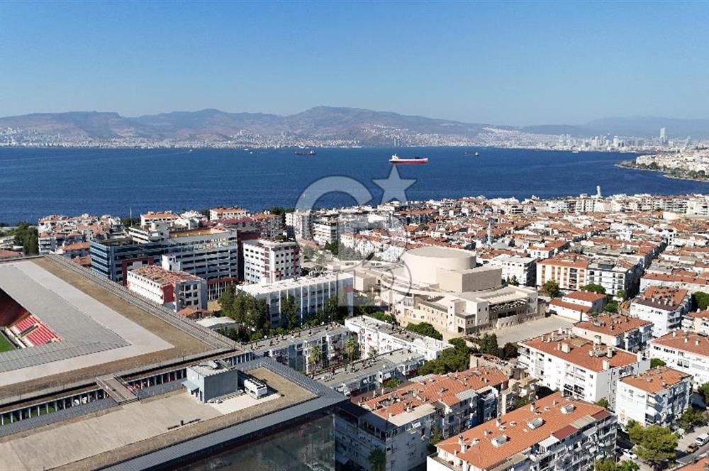 İnönü Cad. üzeri Göztepe Stadı karşısı mükemmel konumlu daire..