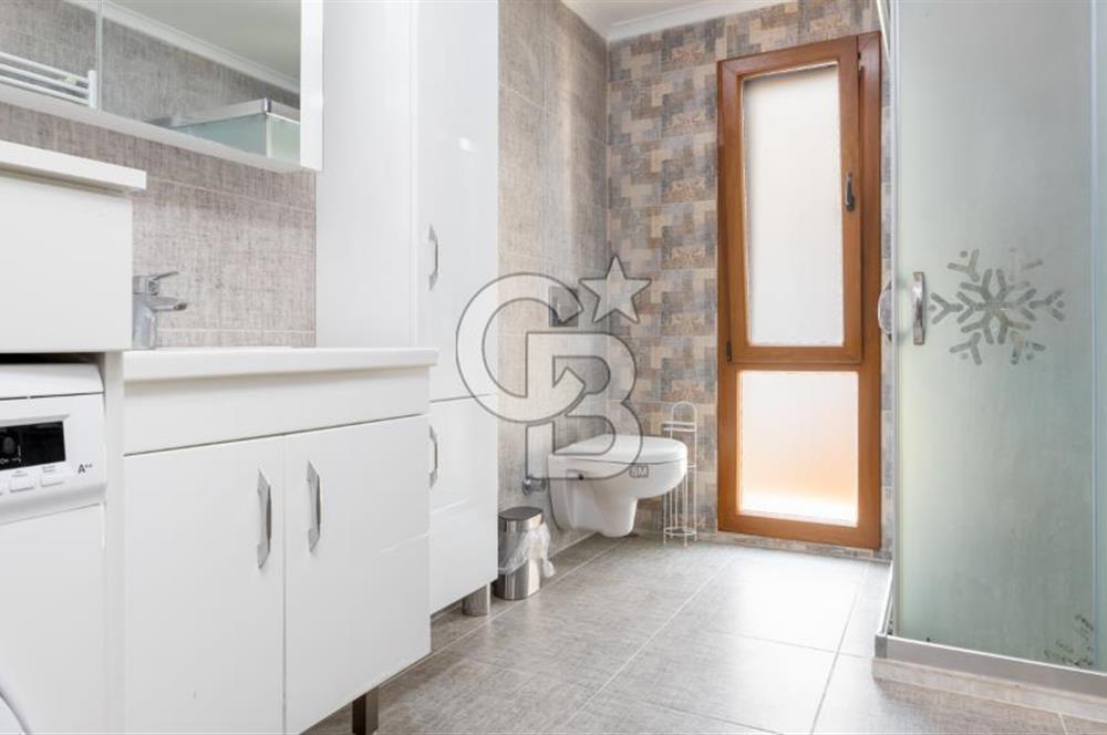 GÜZELBAHÇE SİTELER MAHALLESİ'NDE DENİZE SIFIR SATILIK 13+5 MÜLK!