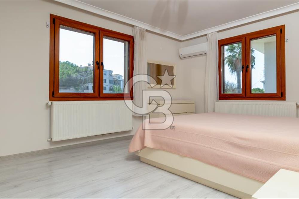 GÜZELBAHÇE SİTELER MAHALLESİ'NDE DENİZE SIFIR SATILIK 13+5 MÜLK!