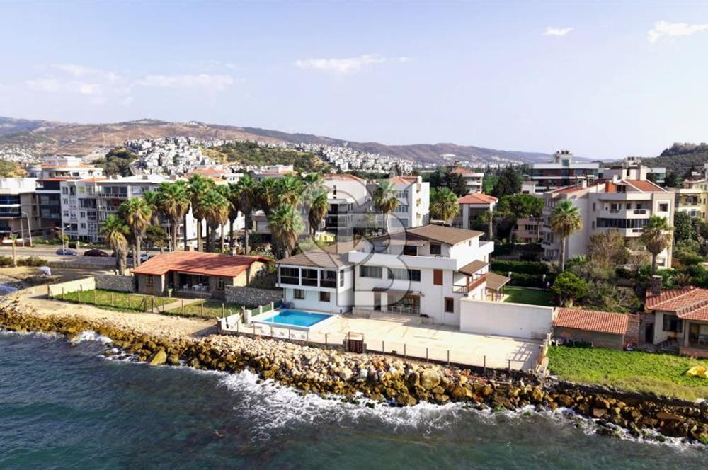 GÜZELBAHÇE SİTELER MAHALLESİ'NDE DENİZE SIFIR SATILIK 13+5 MÜLK!