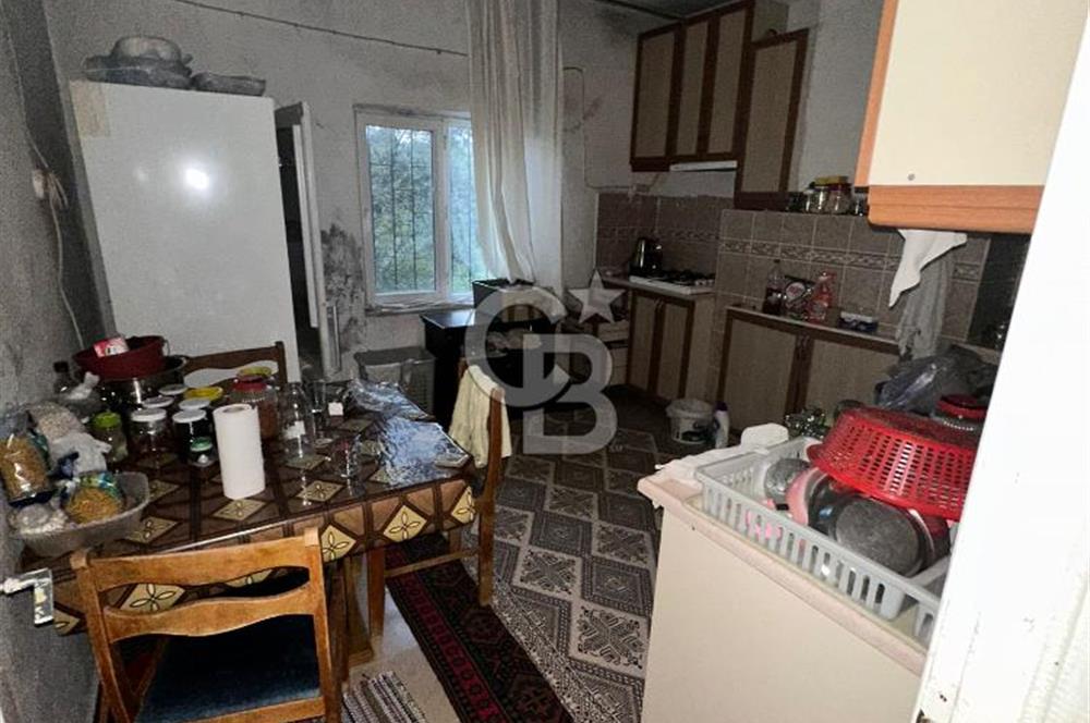 Muğla Yatağan Bozarmut Mahallesinde Satılık Kagir Ev ve Tarla