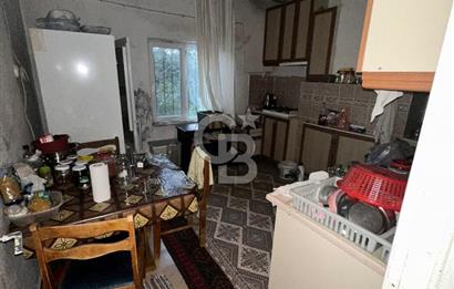 Muğla Yatağan Bozarmut Mahallesinde Satılık Kagir Ev ve Tarla