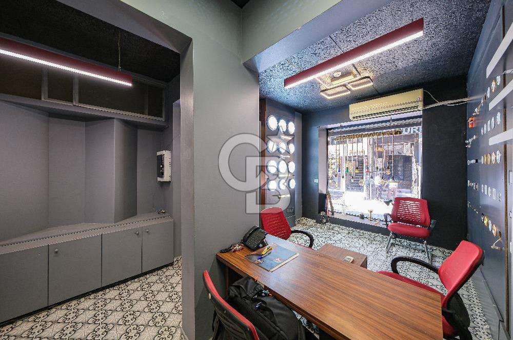Şişhanede Deniz Manzaralı 6 Katlı Komple Kiralık Bina