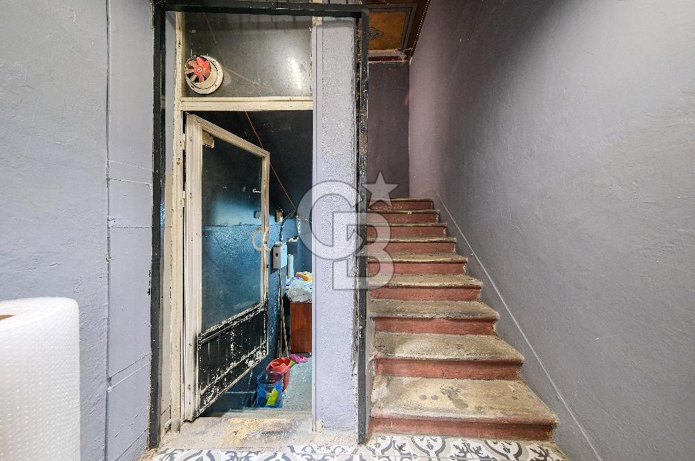 Şişhanede Deniz Manzaralı 6 Katlı Komple Kiralık Bina