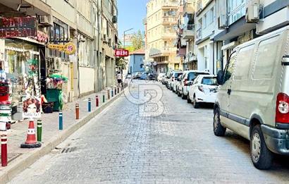 Karşıyaka Bahariye Mahallesi’nde Merkezi Konumda OTOPARKLI Eşyalı 3+1 Kiralık Daire