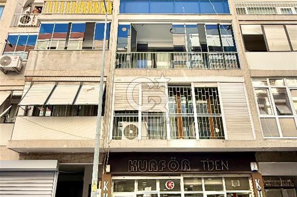 Karşıyaka Bahariye Mahallesi’nde Merkezi Konumda OTOPARKLI Eşyalı 3+1 Kiralık Daire