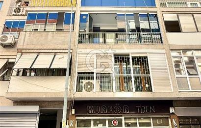 Karşıyaka Bahariye Mahallesi’nde Merkezi Konumda OTOPARKLI Eşyalı 3+1 Kiralık Daire