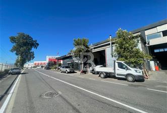 MENEMEN ULUKENT SANAYİ SİTESİ’NDE – İZBAN’A YAKIN – ANADOLU CADDESİ CEPHELİ SATILIK DÜKKÂN! 