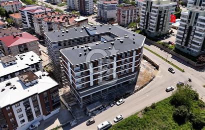 CAĞALOĞLUNA CEPHE KİRACILI SATILIK SIFIR DÜKKAN