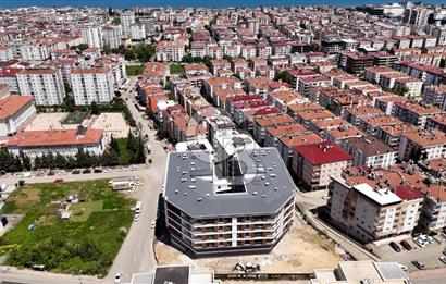 CAĞALOĞLUNA CEPHE KİRACILI SATILIK SIFIR DÜKKAN