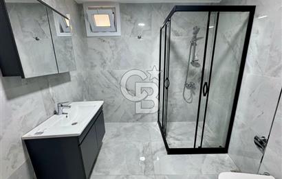 Köşe Konumda, Teraslı Tam Müstakil 3 Katlı Kiralık Bina