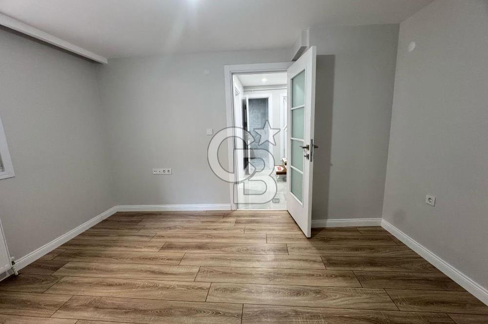 Köşe Konumda, Teraslı Tam Müstakil 3 Katlı Kiralık Bina