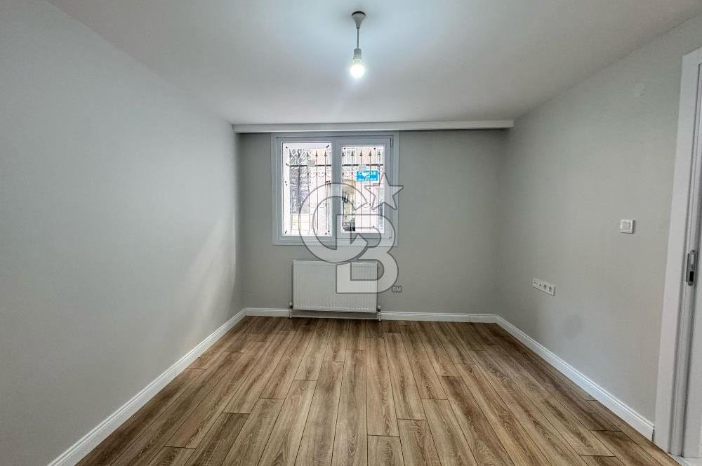 Köşe Konumda, Teraslı Tam Müstakil 3 Katlı Kiralık Bina