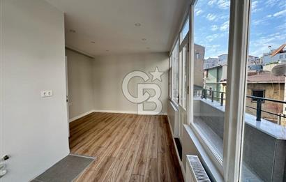Köşe Konumda, Teraslı Tam Müstakil 3 Katlı Kiralık Bina