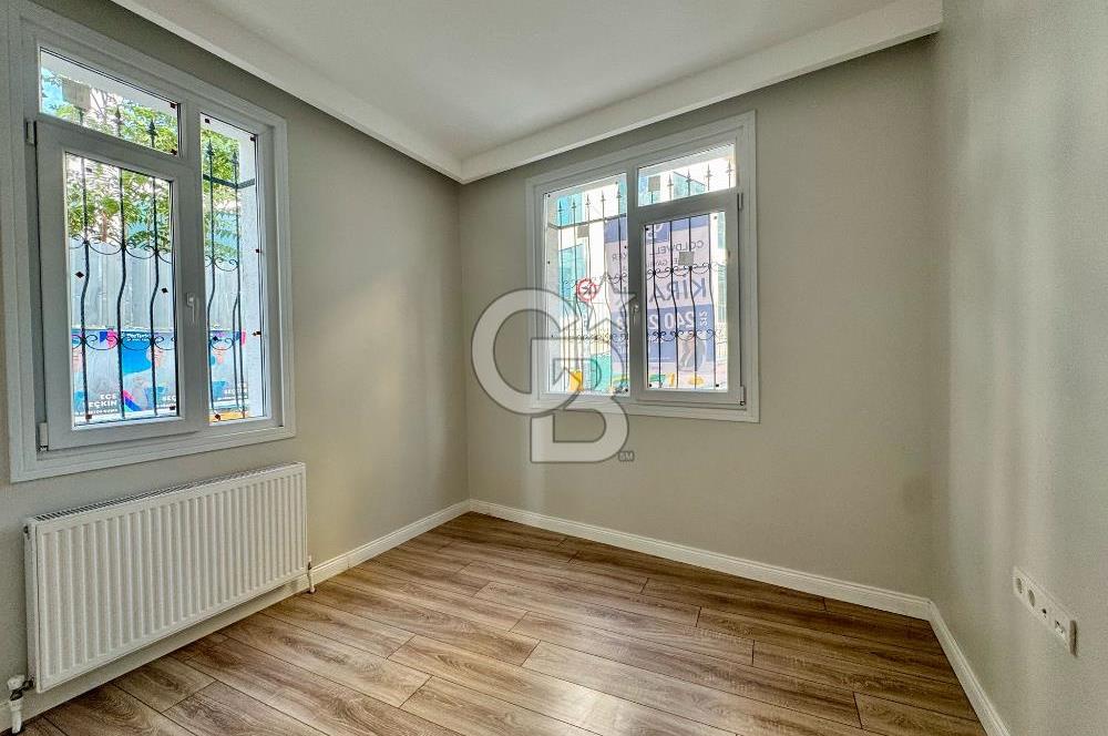 Köşe Konumda, Teraslı Tam Müstakil 3 Katlı Kiralık Bina