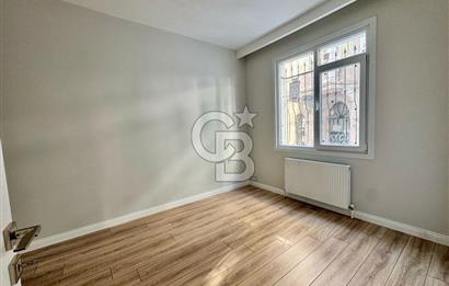 Köşe Konumda, Teraslı Tam Müstakil 3 Katlı Kiralık Bina