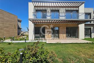 Kadraj Ayazmend Ayvalık'da Satılık 2+1 Bahçe Katı Daire