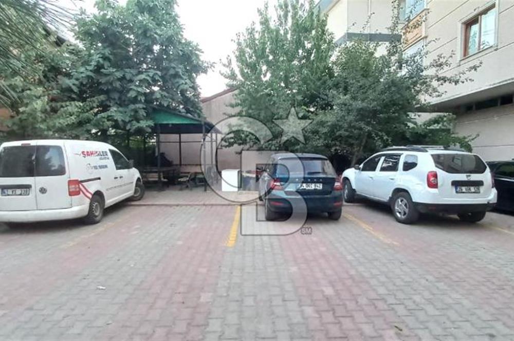 Sancaktepe necipfazıl caddesi üzerinde satılık 3 + 1 daire