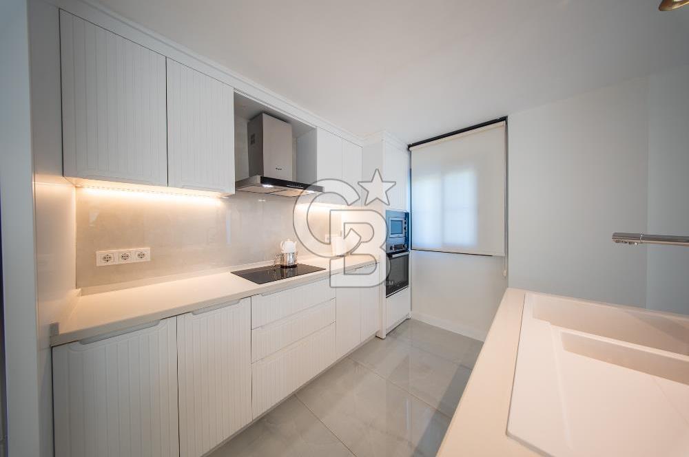 URLA KUŞÇULAR'DA 900 m²; BAHÇELİ,YEREDEN ISITMALI 3+1 LÜKS VİLLA