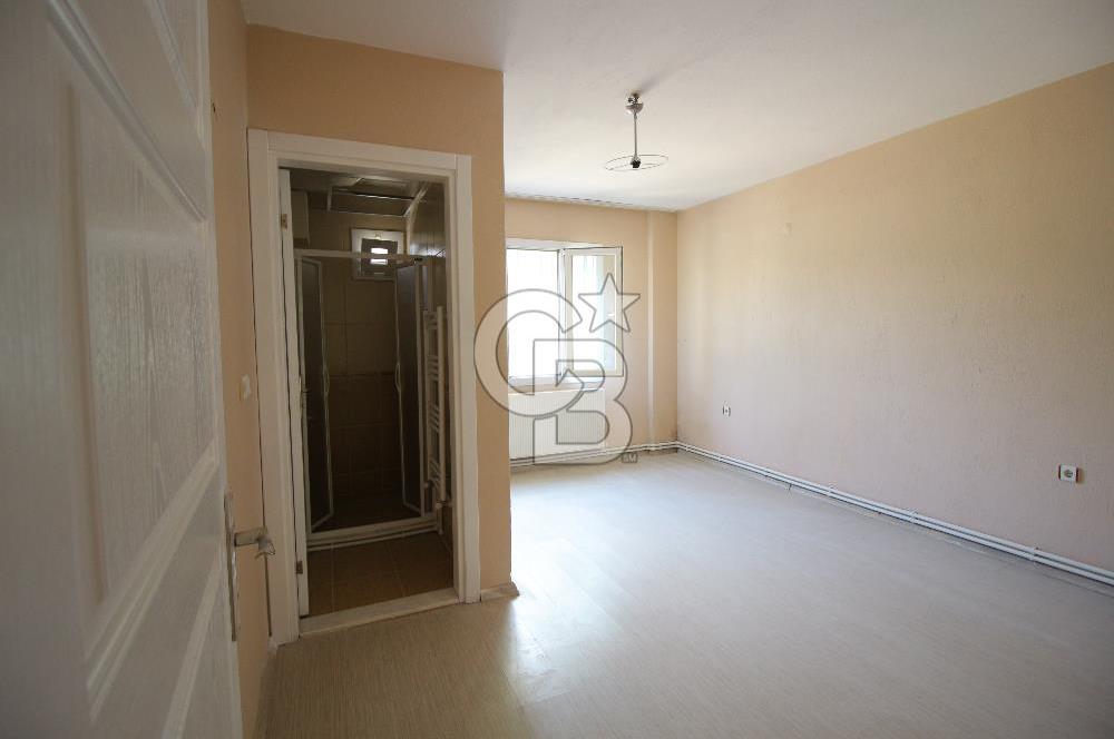 Gaziemir Sarnıç'ta Merkezi Konumda Bahçeli 3+1 Kiralık Daire