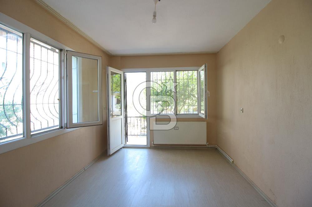 Gaziemir Sarnıç'ta Merkezi Konumda Bahçeli 3+1 Kiralık Daire