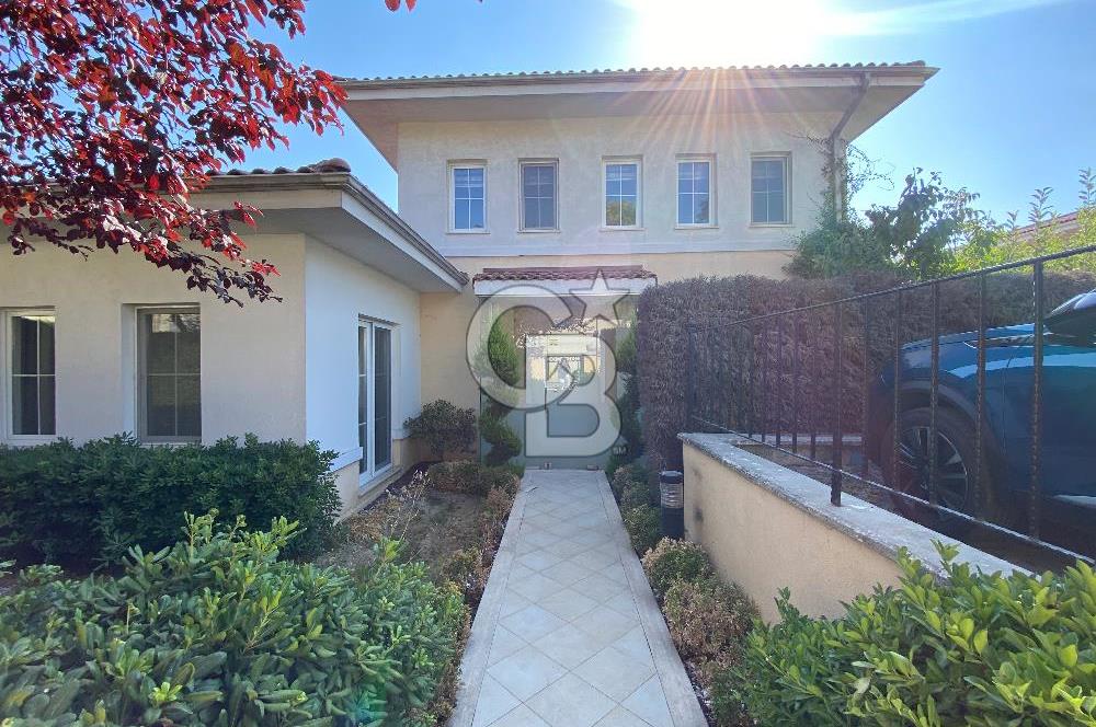 Ardıçlı Göl Evleri Satılık 5+2 Dubleks Villa
