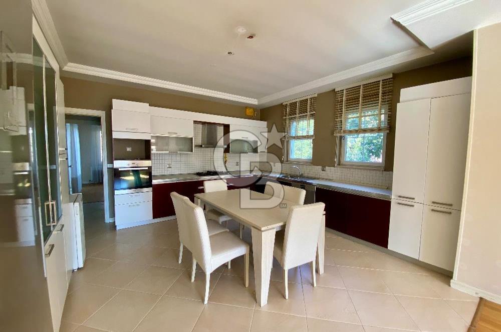 Ardıçlı Göl Evleri Satılık 5+2 Dubleks Villa