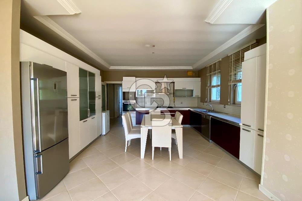 Ardıçlı Göl Evleri Satılık 5+2 Dubleks Villa